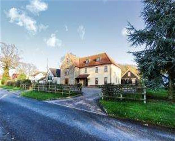 9 Bedroom Detached